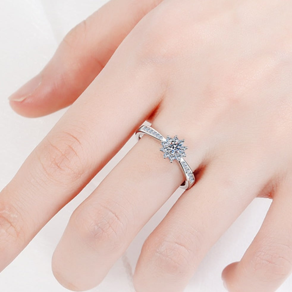 Winter Radiance Moissanite Snowflake Ring