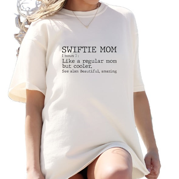 Swiftie Mom Graphic Tee - Plus