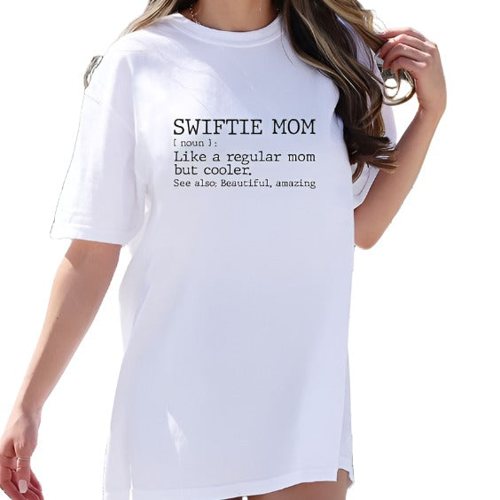 Swiftie Mom Graphic Tee - Plus