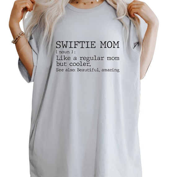 Swiftie Mom Graphic Tee - Plus