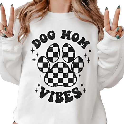 Dog Mom Vibes Graphic Sweatshirt