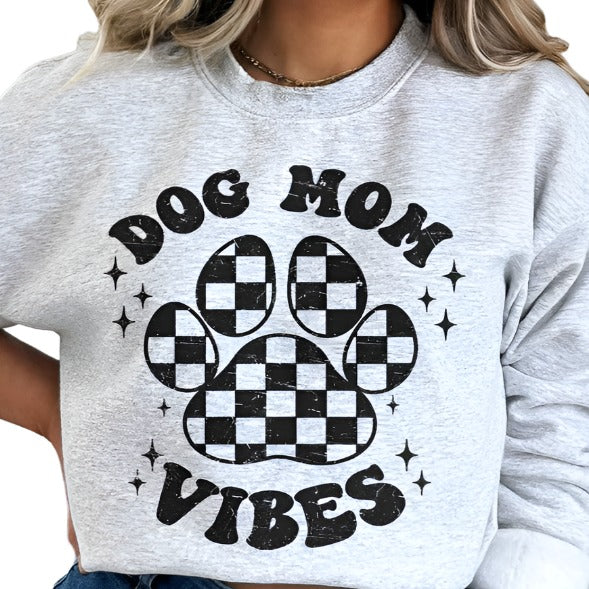 Dog Mom Vibes Graphic Sweatshirt