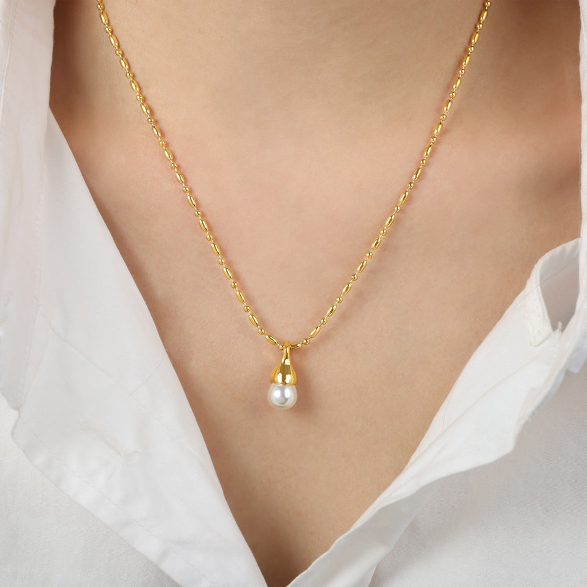 Modern Luster Pearl Drop Necklace