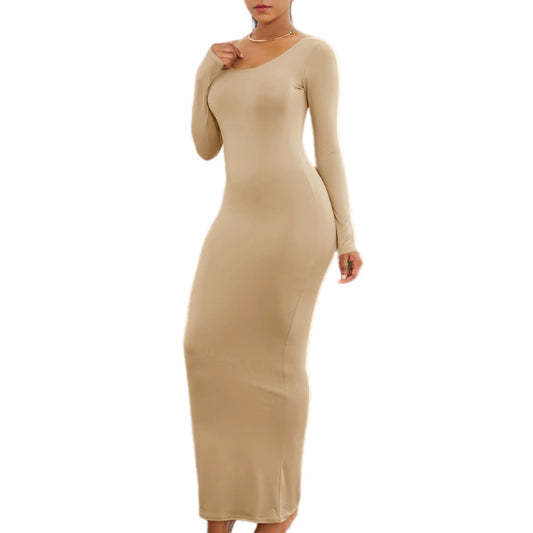 Sleek Long Sleeve Maxi Dress with Scoop Neckline