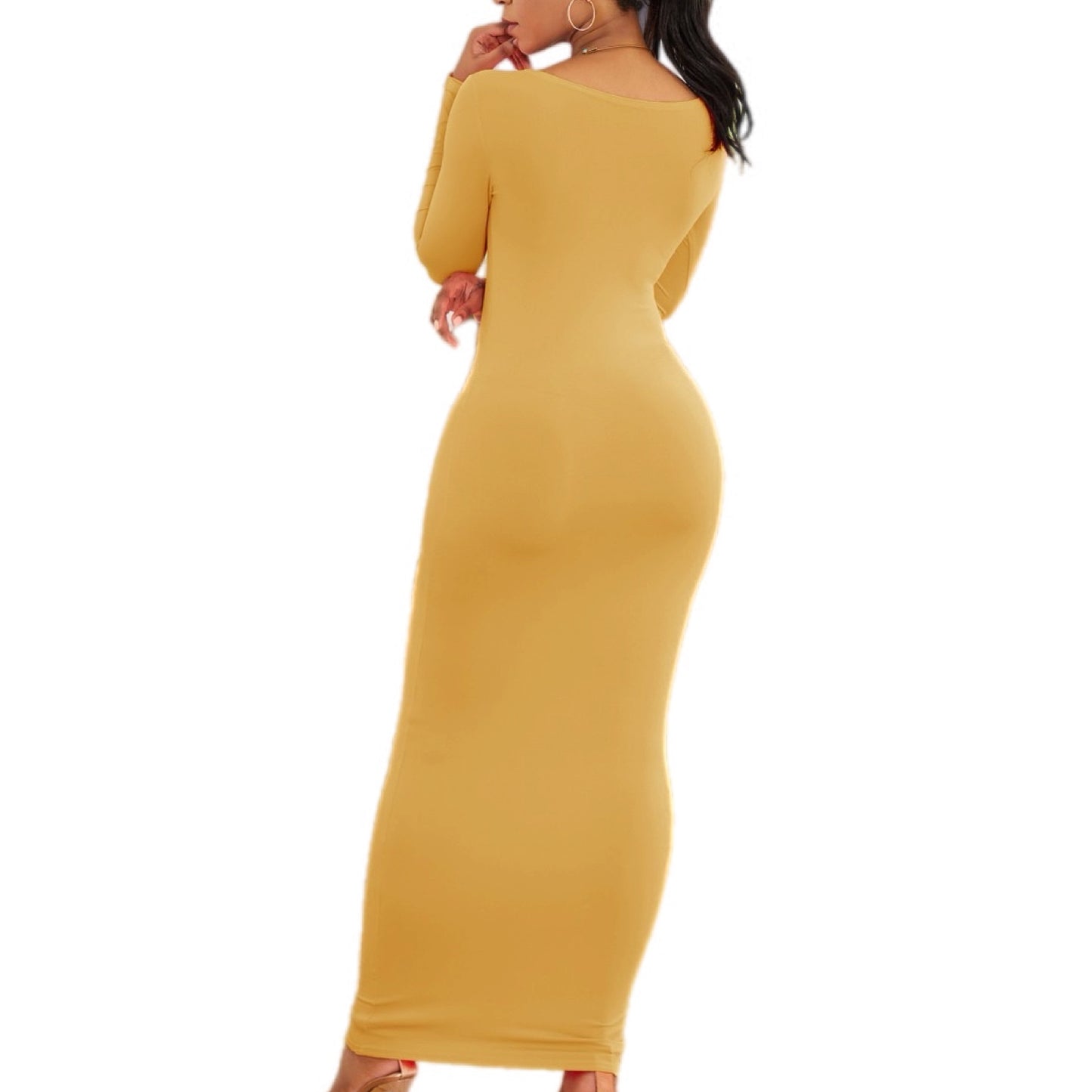 Sleek Long Sleeve Maxi Dress with Scoop Neckline