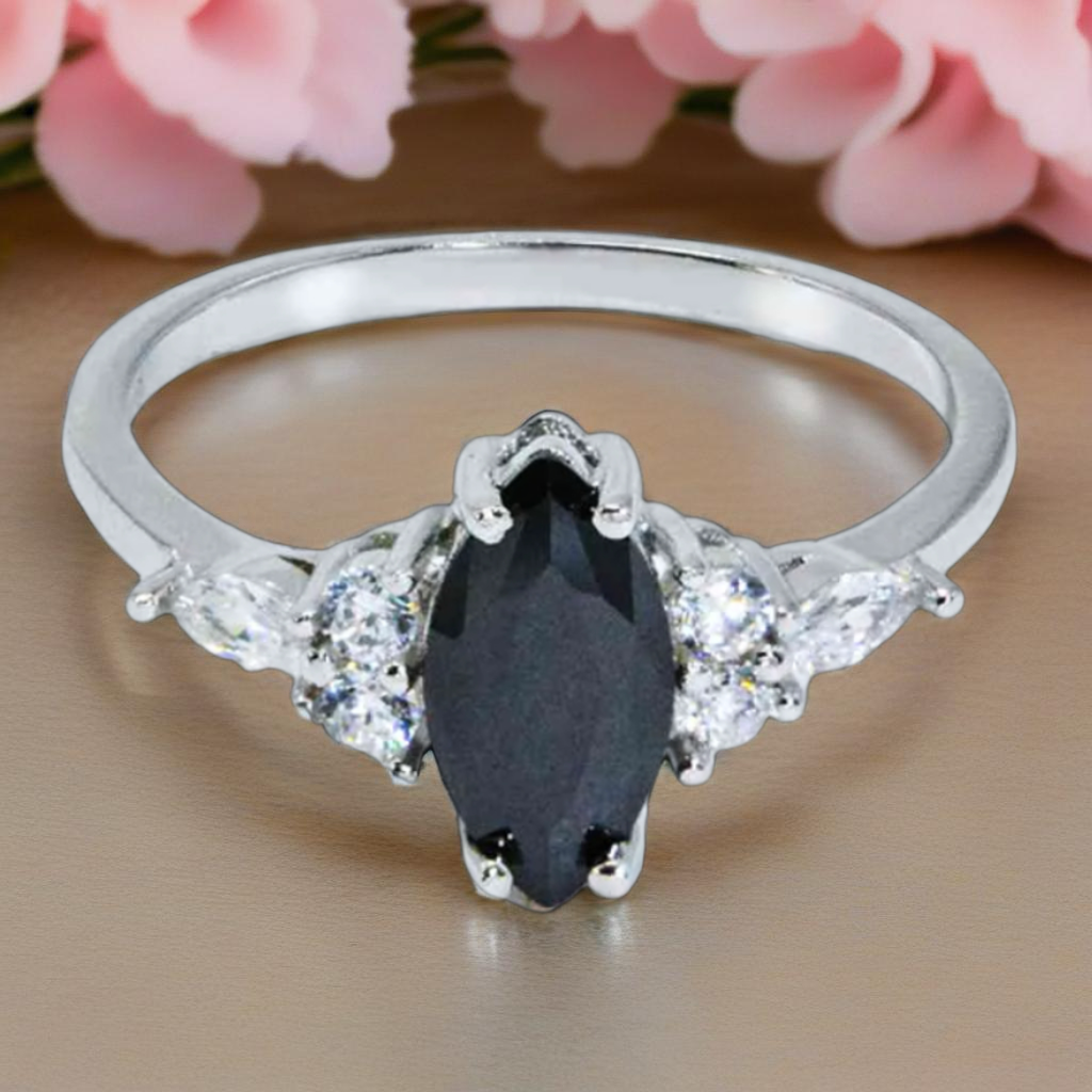 Sterling Silver Black Agate Ring