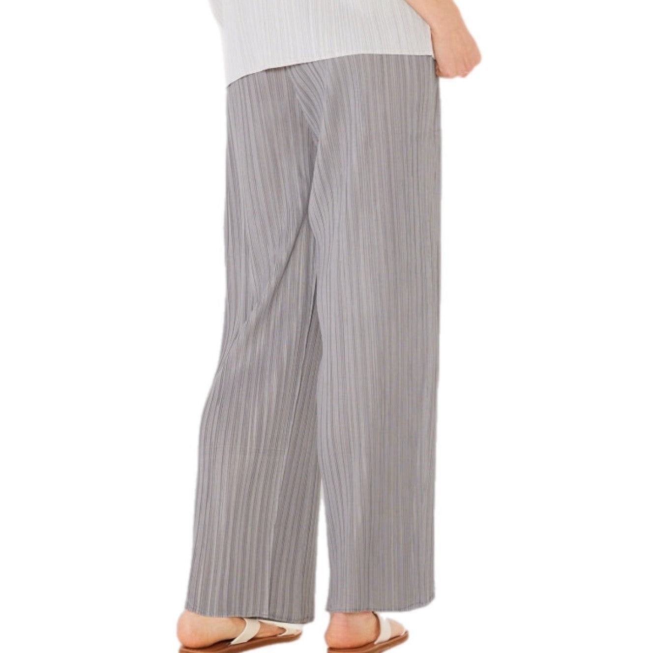 Pleated Straight Pants