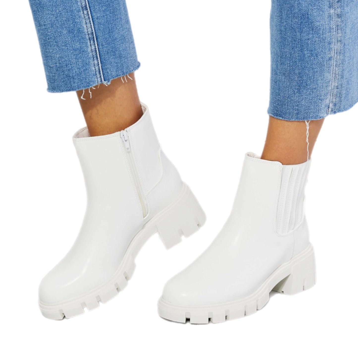 MMShoes What It Takes Lug Sole Chelsea Boots in White