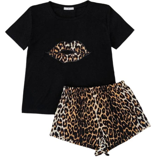 Leopard Lip Graphic Top & Shorts Pajama Set