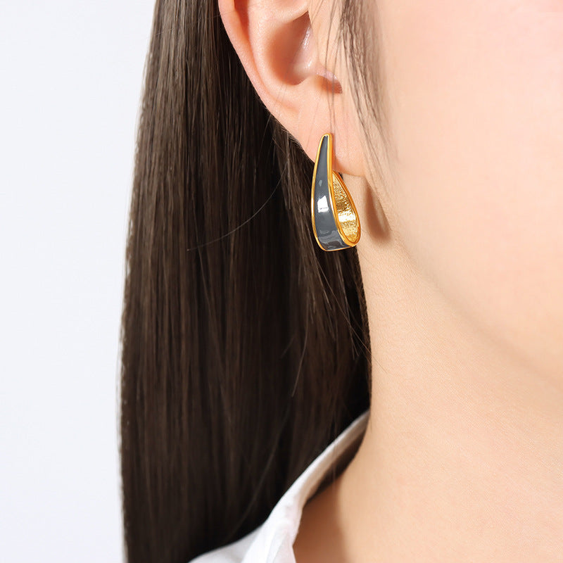 Gold or Silver Hoop Earrings