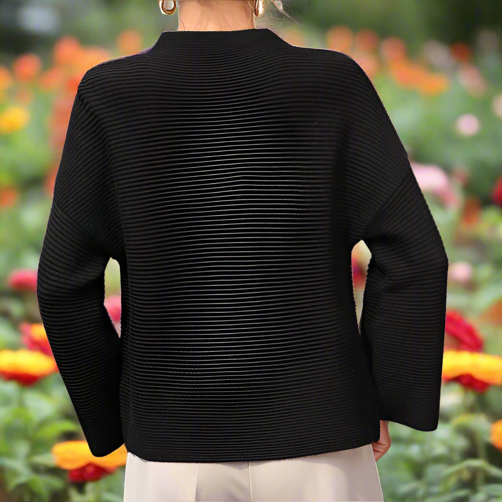 Round Neck Cropped Sleeve Knit Sweater